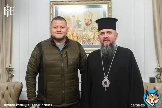 Всіх зі святом, але хочу особисто привітати з Великоднем одну Людину і сотні тисяч Людей, які стоять за нею. Христос воскрес! Воскресне Україна! Дякую Залужному, дякую захисникам України!