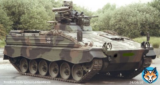 США, Франція і Німеччина нарешті дійшли згоди щодо постачання в Україну великої кількості бойової техніки   Pішенню передувала непроста історія. Президент Франції намагався стримувати Пентагон від скликання засідання міністрів оборони у форматі 'Рамшштайн'.