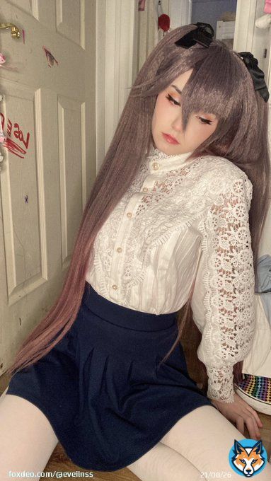 Mona closet cosplay lolz