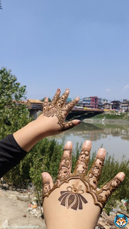 You guys QuoteJIBRAN@hinakhan_vibe·Jun 8, 2025Made my sister's mehendi design just like @eyehinakhan #HinaKhan This eid treding