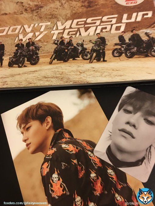 OMG my first EXO album I&rsquo;m so happy. I LOVE IT @weareoneEXO @B_hundred_Hyun @LAY_zhang_  #EXO #weareone_EXO #EXO_DontMessMyTempo #TEMPO_CHEN