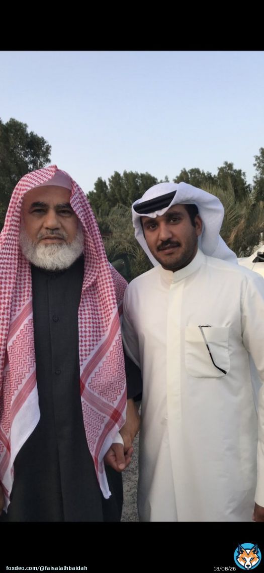 الفنان المعتزل يوسف محمد في ذمه اللله الصوره كانت بعزاء جدي الله يرحمهها ويرحم جميع اموات المسلمين   #يوسف_محمد_البلوشي