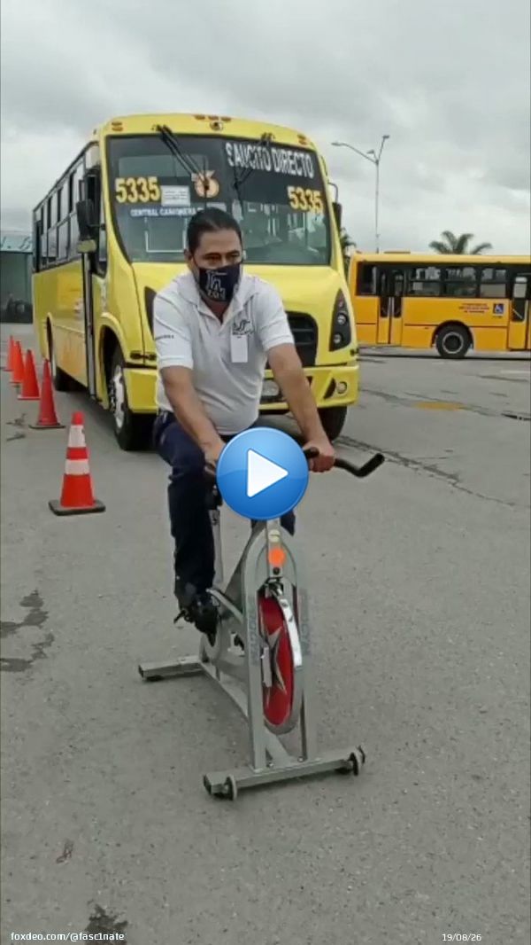 Demonstrating for bus drivers in San Luis Potos&iacute;, Mexico, what it's like to pass by bicyclists.