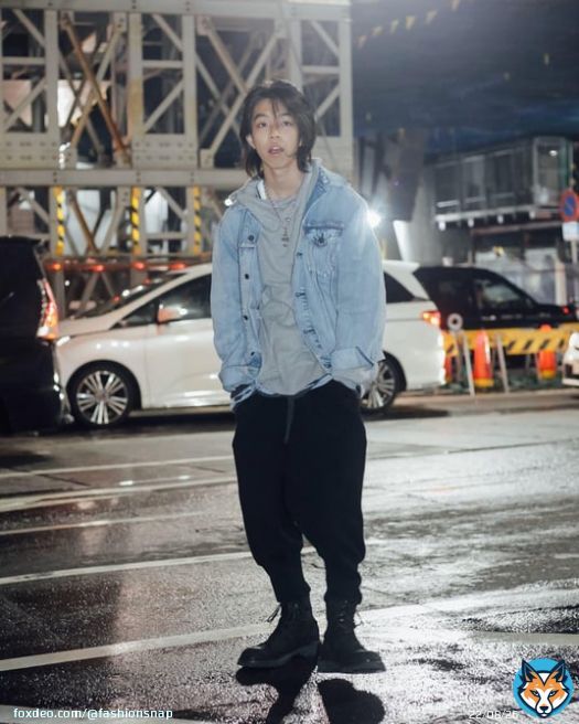 【訃報】俳優・モデルのYOSHIが死去。大型バイク運転中にトラックに衝突。