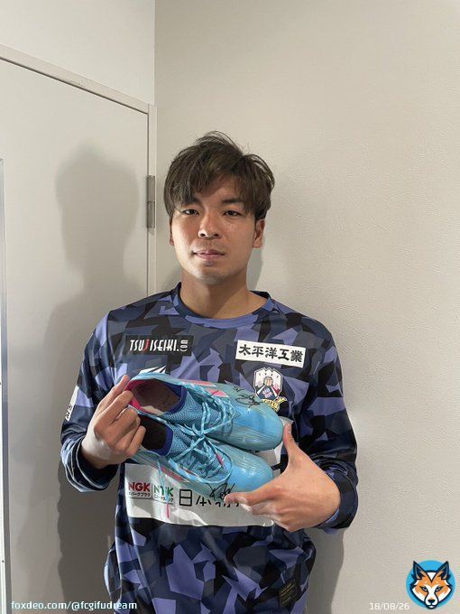 日本プロサッカー選手会では、2022年10月21日にご逝去されました工藤壮人選手のご家族をサポートする為に『工藤壮人選手ありがとうオークション』を開催しています。 期間は2月12日(日)までとなりますのでご協力よろしくお願いします。  詳細  #JPFAオークション【広報】