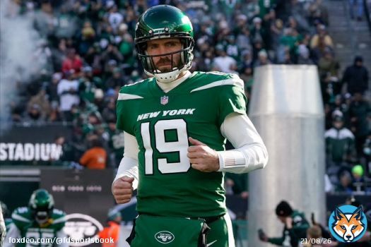 Should Joe Flacco start the second half?