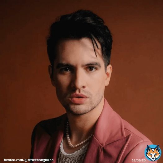 brendon urie anuncia el fin de panic! at the disco para concentrarse en su familia y el hijo que est&aacute; esperando