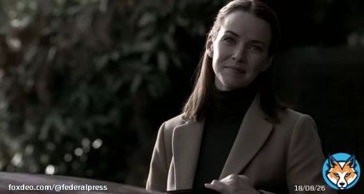 Умерла звезда сериалов 'Сверхъестественное' и '24 часа' Энни Вершинг.    Актриса скончалась от рака в возрасте 45 лет, у нее осталось трое детей. Вершинг поставили диагноз в 2020 году, но она продолжила карьеру и за это время снялась в сериале 'ЗвездЗвездный путь: Пикар'.