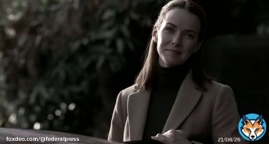 Умерла звезда сериалов 'Сверхъестественное' и '24 часа' Энни Вершинг.    Актриса скончалась от рака в возрасте 45 лет, у нее осталось трое детей. Вершинг поставили диагноз в 2020 году, но она продолжила карьеру и за это время снялась в сериале 'ЗвездЗвездный путь: Пикар'.