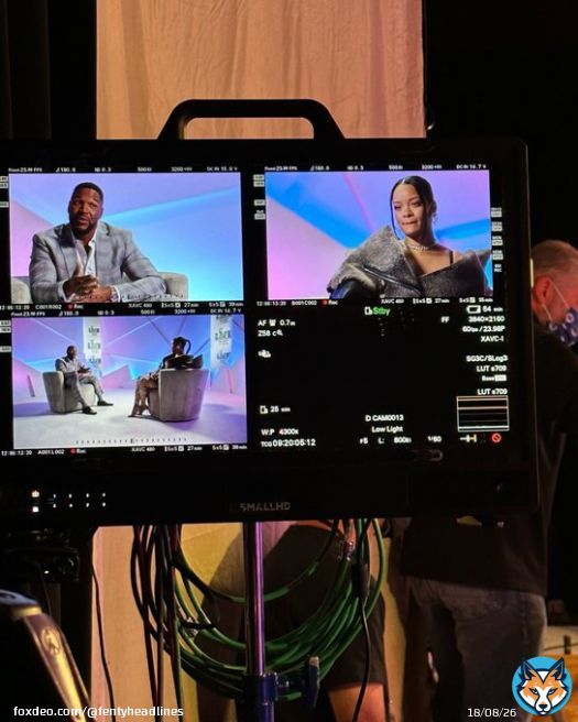 Rihanna interviewed by Michael Strahan for #AppleMusicHalftime show   #TeamFenty #FentyBowl