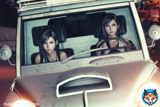 #FinalFantasy #FF7Remake #FF7R #Tifa I find it quite entertaining to have two Tifas.