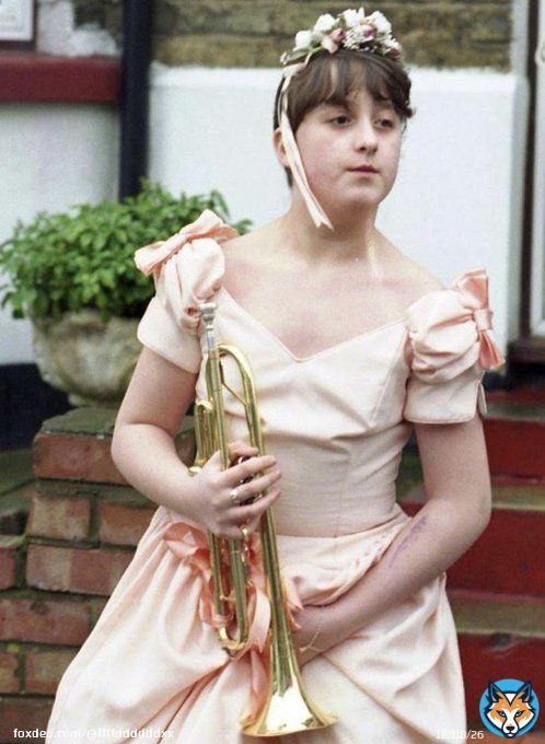 BEST BRITISH POP ACT GOES TO SONIA #Brits2023