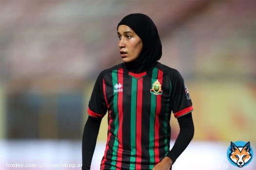 نُهيلة بنزينة ستصنع التاريخ في كأس العالم FIFA للسيدات أستراليا ونيوزيلندا 2023  نجمة المغرب ستكون أول لاعبة تشارك في منافسات البطولة مرتدية حجاب الرأس   @EnMaroc