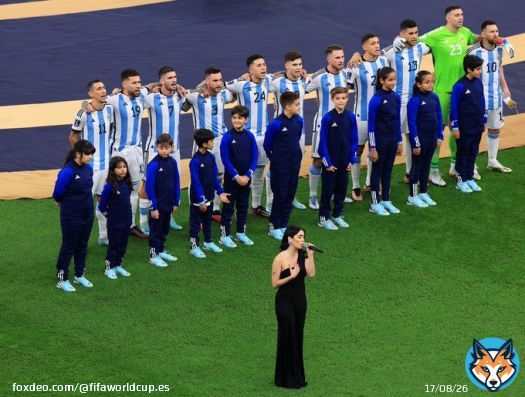 @lalioficial interpret&oacute; el himno argentino en Lusail