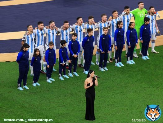@lalioficial interpret&oacute; el himno argentino en Lusail