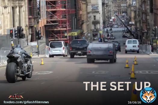 THE SET UP                 THE SHOT #TheFlashMovie