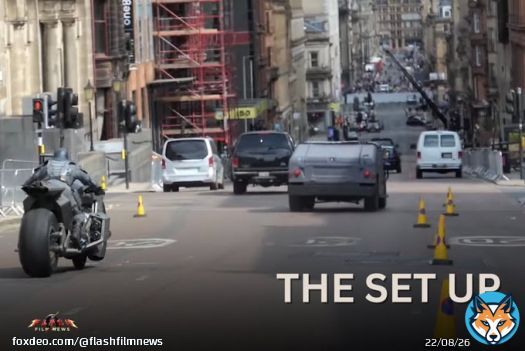 THE SET UP                 THE SHOT #TheFlashMovie