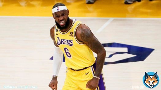 LeBron James made history Tuesday night when he broke former Lakers great Kareem Abdul Jabbar’s all-time NBA points record.