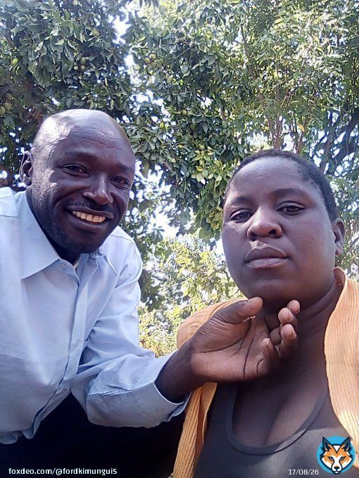 Kama kawaida sango mawetatu tuko tu ndani ndaaaaaaani ya show kubwa na mke wangu Pamela hapa kipole tunasikiza the blackest man in black Africa @RadioCitizenFM @fredomachoka #ROGAROGA @GeorginaNjogu