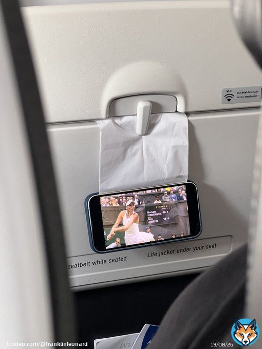 Pretty sure the young woman in the row in front of me is an engineering prodigy.