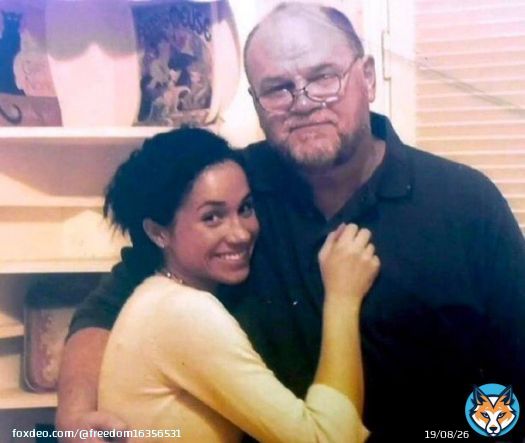 'Many moments with my dad. Club sandwich & fruit smoothie tradition post my tap & ballet class, which by the way, he religiously took me to on Sat mornings after working 75+ hours a week as a lighting director,' The blood, sweat & tears hhe invested in my future #MeghanMarkle 2014