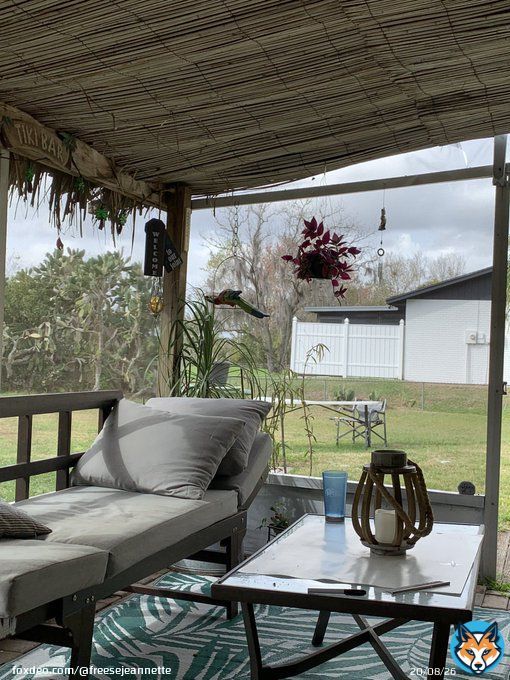 #CampingWorldBowl WOW! This would keep me warm! I’d stay at my sisters home ( in FL) a bit longer ( I live in NY)! I LOVE this view everyday!
