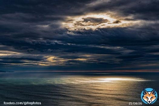 The hole in the sky above the #PacificOcean  #WhereDidYouTakeThatPhoto  #Oregon