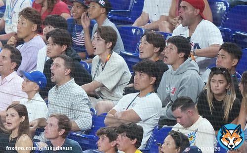 【WBC】山田哲人、吉田正尚ら「ベネズエラ―米国」スタンド観戦　現場の独特ムード体感