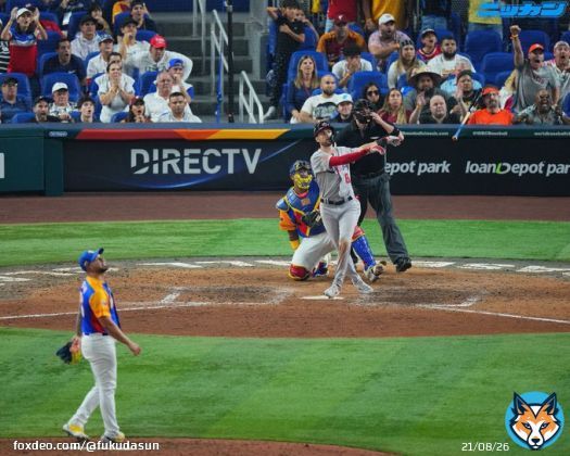 #WBC  米国がターナーの逆転満塁弾で４強 準決勝でキューバと対戦  米国９－７ベネズエラ（終了） 米３００ １１０ ０４０＝９ ベ２００ ０４０ １００＝７ ※詳細&rarr;