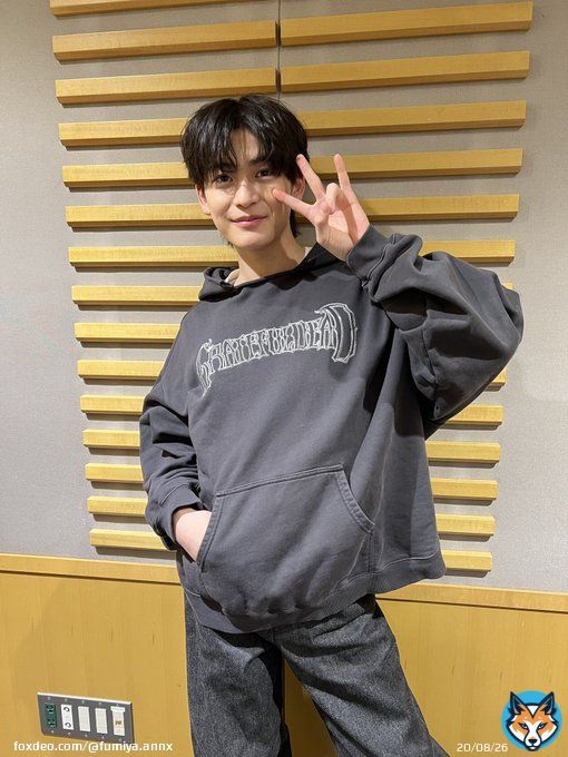 ／ 今週2/23(木)24時〜 #高橋文哉 のオールナイトニッポンX ＼  毎月最終木曜日のオールナイトニッポンXを #高橋文哉 が担当中！  高橋文哉の1ヶ月間のプライベートの話、仕事の話が聴けるのはこの番組だけ！  是非お聴き下さい！  #高橋文哉ANNX