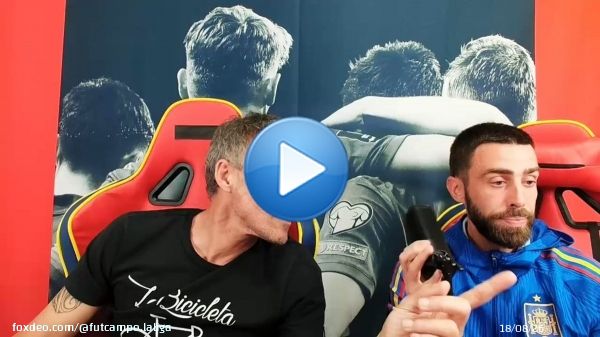 ルイスエンリケ  『もしフェランが得点してキスマークのゴールパフォーマンスしたら喜ぶかって？ゴールしたら喜ぶけどそんなパフォーマンスしたら即交代し観客席送りにするし、もうこれ以上グラウンドに足を踏み入れる事はない(笑)』