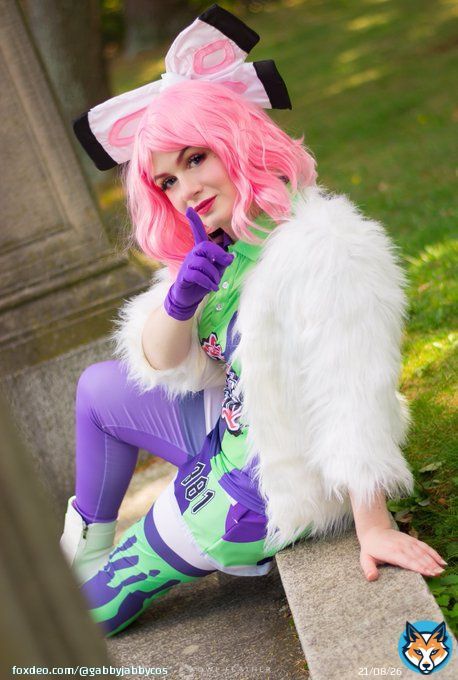 \u275d Doesn't matter who we're up against！They'll all get a toxic dose of Klara！\u275e . : @owlfeatherphoto #pokemon #pokemonswordshield #klara #pokemonklara #anime #model #cosplay #kawaii #可愛い #nintendo #videogamegirl #egirl  #ポケモン #ポケモンコスプレ #コスプレコスプレ
