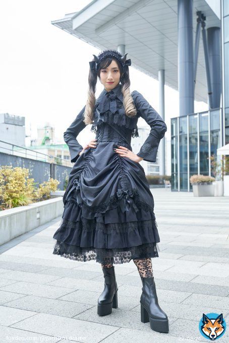 &loz;りこめろ 役 #中田クルミ  「コズミック」のファンでスバル推し。社会人の資金力で、高額の投げ銭やプレゼントをスバルに与えているため、ファンの間でも知られた存在。   #ガチ恋粘着獣  ABCテレビ(関西) 4/9(日)深夜0時00分 テレビ朝日 (関東) 4/8(土) 深夜2時30分放送スタート！