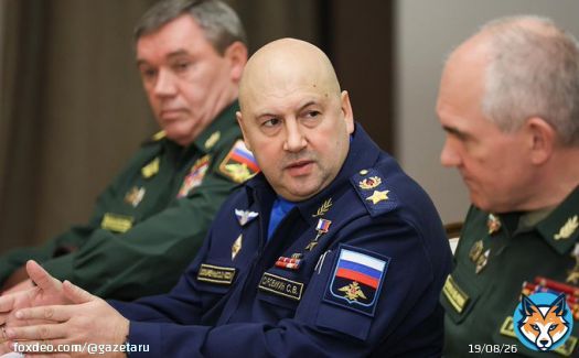Сергей Суровикин &laquo;сейчас отдыхает&raquo; и &laquo;пока не доступен&raquo;. Об этом Shot рассказал Андрей Картаполов  На вопрос корреспондента, общается ли он с главкомом ВКС, депутат ответил, что нет.  Генерал не появлялся на публике с 23 июня.СМИ писали, что он мог уйти в отставку из-за связи с&hellip;&nbsp;Show more