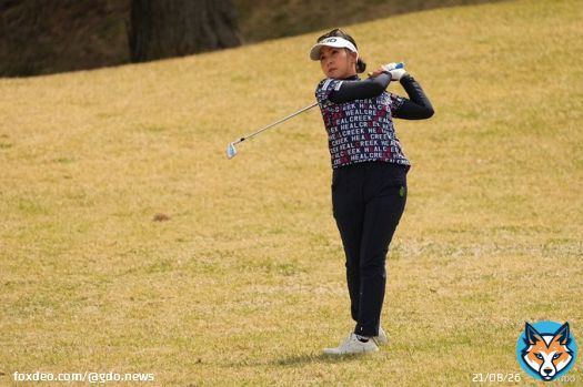 青木瀬令奈が4打差逆転V 上田桃子はバックナインで失速2位 #青木瀬令奈 #上田桃子 #Tポイント&times;ENEOSゴルフトーナメント