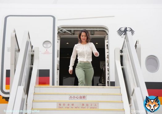 Kurzfassung: #Baerbock l&auml;sst sich in #China mal wieder vorf&uuml;hren und #blamiert Deutschland.   Chinas Betonung von Neutralit&auml;t ist eine Ohrfeige f&uuml;r permanente Einmischungen der ridik&uuml;len Bundesregierung in fremde Angelegenheiten bei Chaos im eigenen Land.