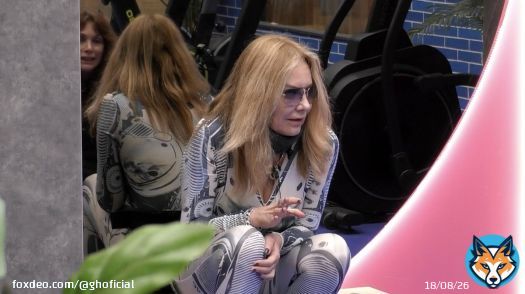 Belén, sobre Carlos: '¿Él piensa que todo viene por una petición de Jorge?' Cristina: 'Sí, y me ha dicho que quiere hablarlo contigo' Belén: 'Sí, pero a mí ahora no me apetece' #GHDúo7F #GHDúo8F Señal 1:  Señal 2: