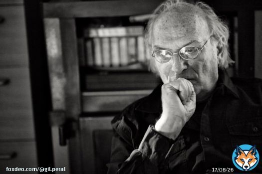 Ha fallecido #CarlosSaura (91) cineasta. Un recuerdo: ‘La Caza', año 1966, cine Españoleto, en Madrid. Luego 'Fados', año 2007, en Lisboa DEP