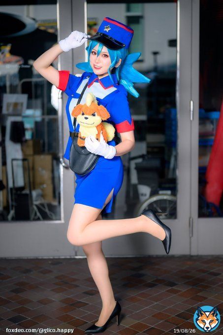 【　ポケモン／コスプレ　】 ジュンサーさん ジョーイさん@komakos00  凄く楽しそうなジュンサーさん！  #Pokemon #cosplay #アコスタ福岡  #アコスタ福岡PayPayドーム
