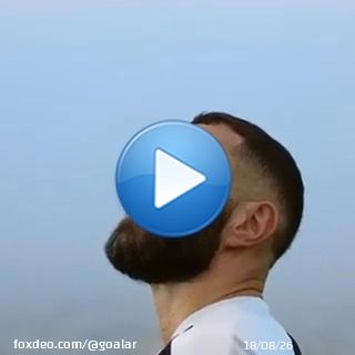 كريم بنزيما X دبي: احتفل مثل الأيقونة  أفضل لاعب في كرة القدم يصنع احتفالًا لا مثيل له، في مدينة لا مثيل لها.   انضم إلى @Benzema وهو يرقص على 'البنزايلا' من خلال مشاهد وأصوات دبي المشمسة.  #WhereTheWorldCelebrates #Benzayala @visitdubai