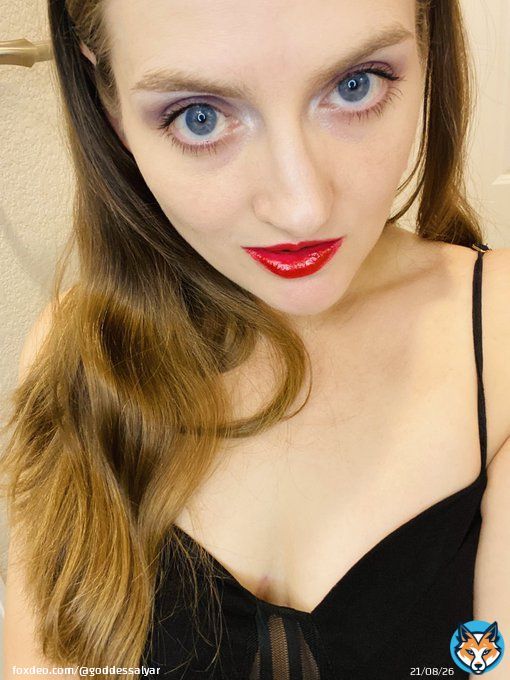Who&rsquo;s up for some Saturday morning chaos? findom paypig finsub findomme cashcow humanatm redlips petwallet whalesub findomUSA blueeyes