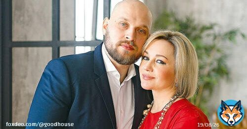 54-летняя Татьяна Буланова вышла замуж в третий раз. Избранник младше ее на 19 лет.