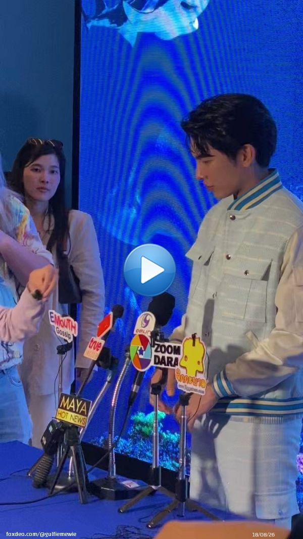 P&rsquo;Jom always there for his bro   SEA LIFE BANGKOK X MSS #SeaLifeBKKxMEW