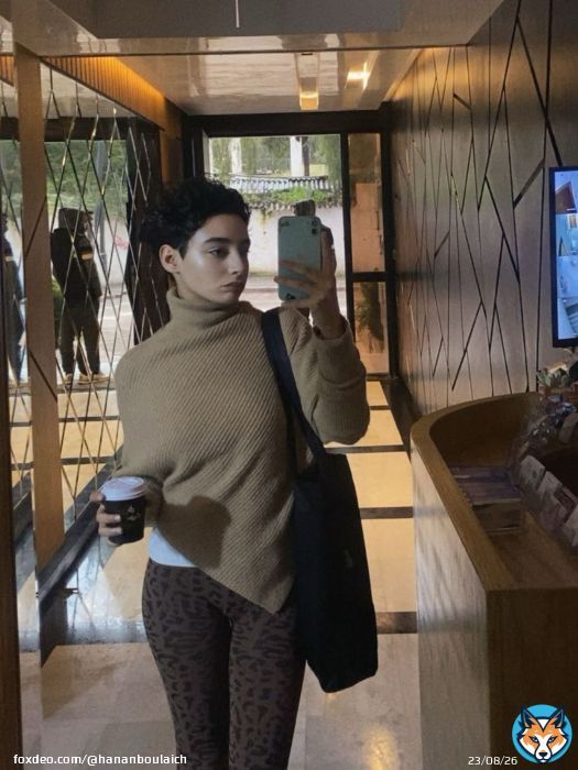 Photo by Hanan \ud83e\udd70 on January 26, 2026. May be a selfie of polo neck, mirror, cornflower and text.