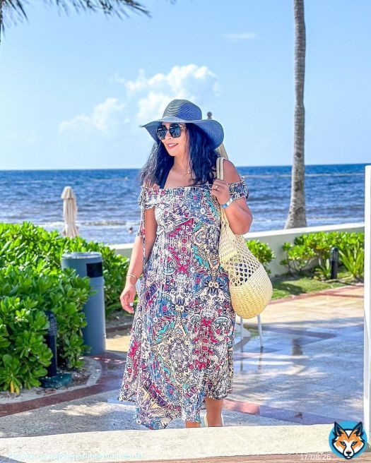 Keep your face to the sun and you will never see the shadows&hearts;️ love you all &hearts;️&hearts;️#summervives #sun #mexico #mexicancaribbean #family #kids #friends #actress #proudmoroccan #familytime #happytime #instaphoto #instagood #instafamily#casablanaca #morocco #love #smile #life &hearts;️&hearts;️