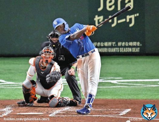 おはよー 「首相に侍ジャパンが挨拶していたよね？米国ではワールドシリーズを制覇すれば、大統領を表敬訪問する。母国ドミニカも同じだ。」日本では、そういう文化はない。アキーノに「呼ばれ、なさそう&hellip;&hellip;」すると「オレがいっぱい活躍すれば会えるかもしれない」笑みを浮かべて。 #中日ドラゴンズ