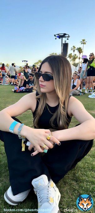 rivers knows how to speak spanish, english and french, she plays the piano, drums, guitar and more, she is the president of two soccer teams, won 2 boxing matches in one night, and is the # 1 female streamer in latam. basically, SHES AWESOME IM SO EXCITED FOR YOU GUYS TO MEET HER