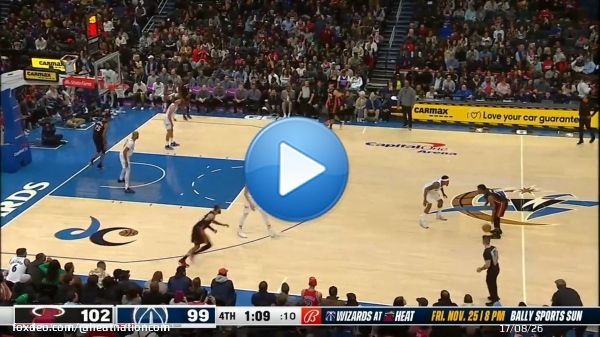 Kyle Lowry comes up HUGE in the clutch!