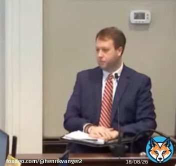 THIS is an amazing witness. He is prepared-professional, he even checked the guns if they are safe- maybe we should send him to #AlecBaldwin    #AlexMurdaughTrial #AlexMurdaugh #MurdaughTrial #MurdaughFamily #murdaughtrail #PaulMurdaugh #MaggieMurdau