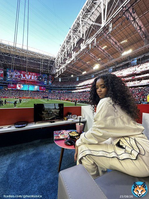 Ready for the riri concert  #SuperBowlLVII